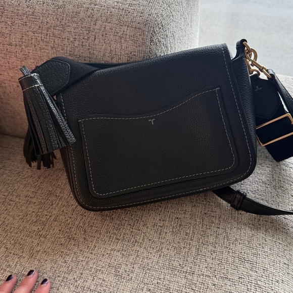 Tory Burch Thea Flap Crossbody In Black - Picture 13 of 13
